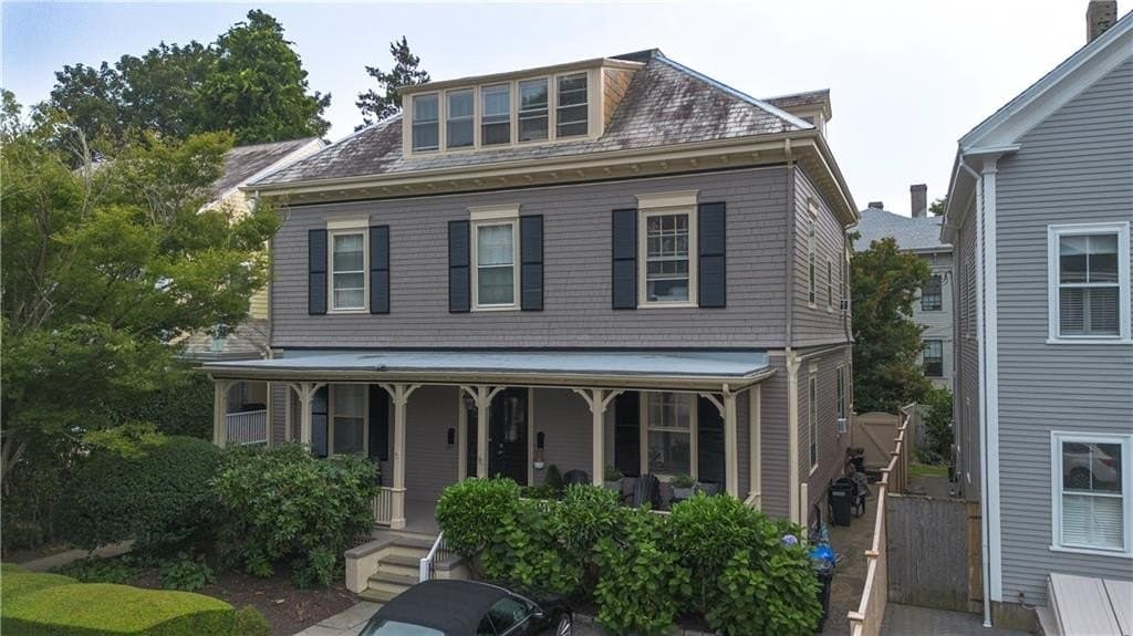 1 Pell St, Newport