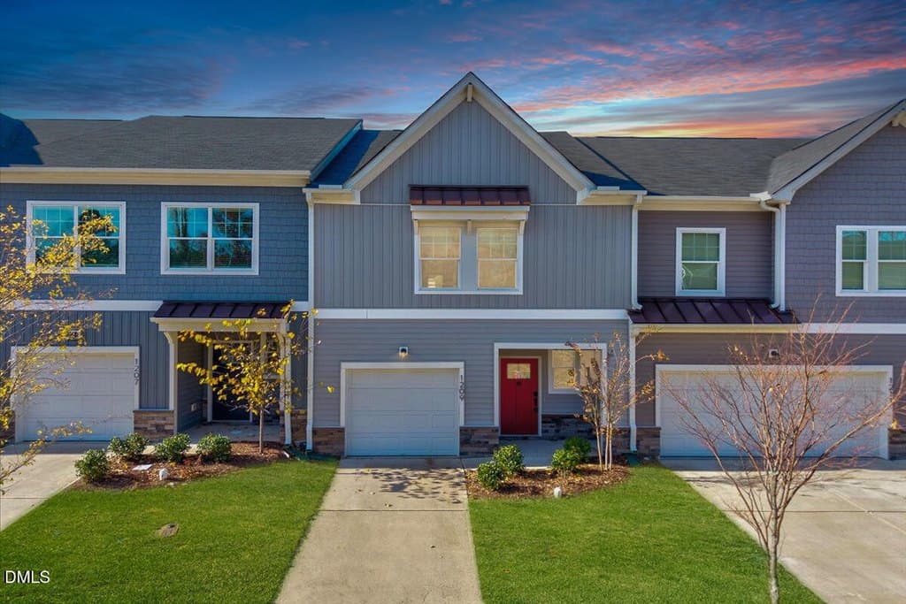 1209 Alston Ridge Ct, Cary