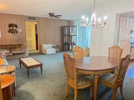 942 NE 199th St Apt 202