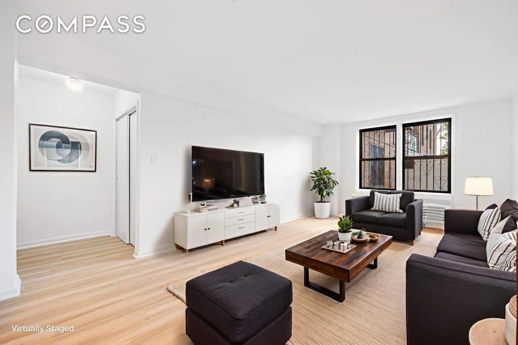 35-20 Leverich St Unit B226