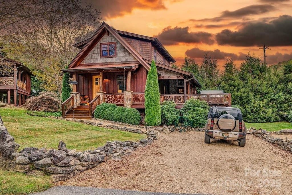 56 Eagle Cottage Ln, Banner Elk