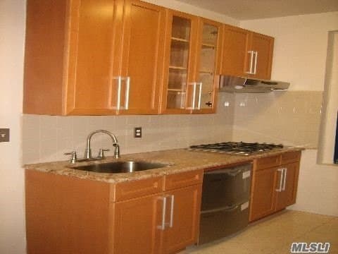 2962847 33 48th St Unit 4G