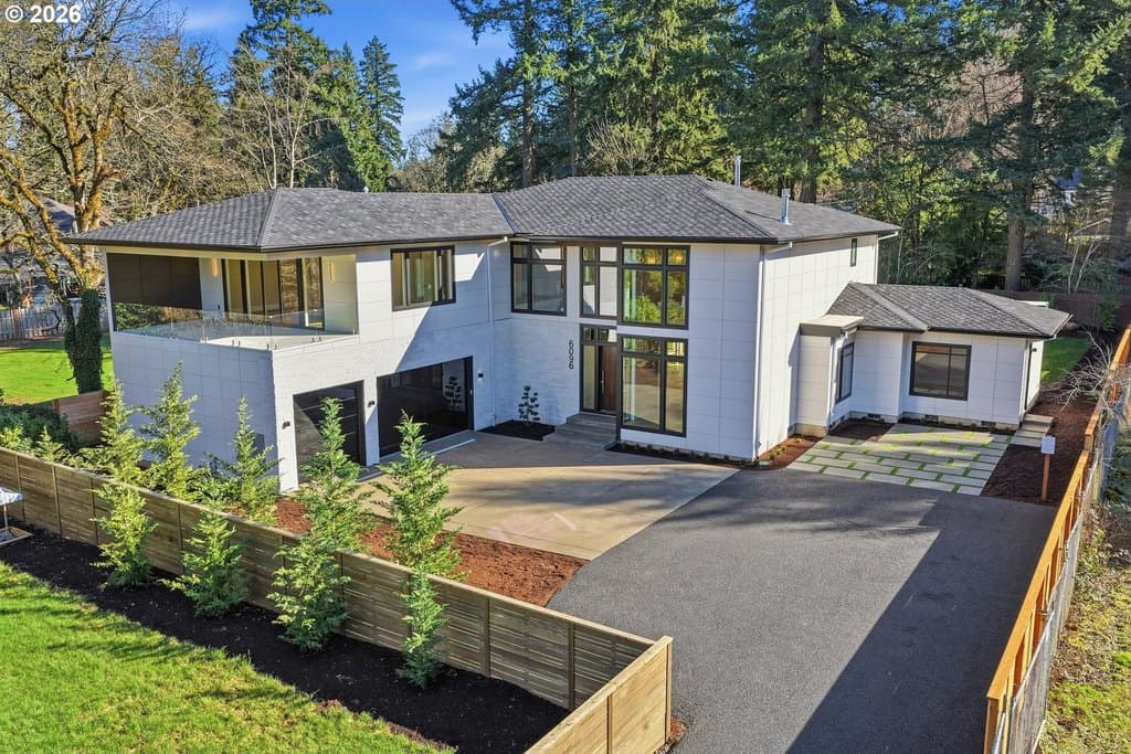 6096 Carman Dr, Lake Oswego