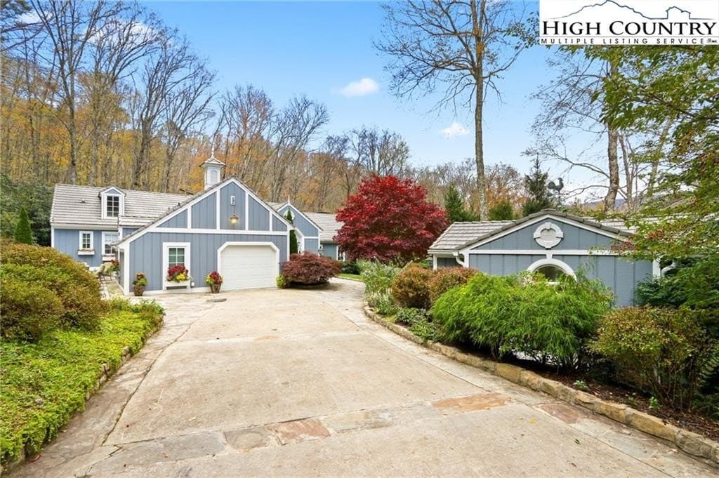 109 Rockbrook Ct, Banner Elk