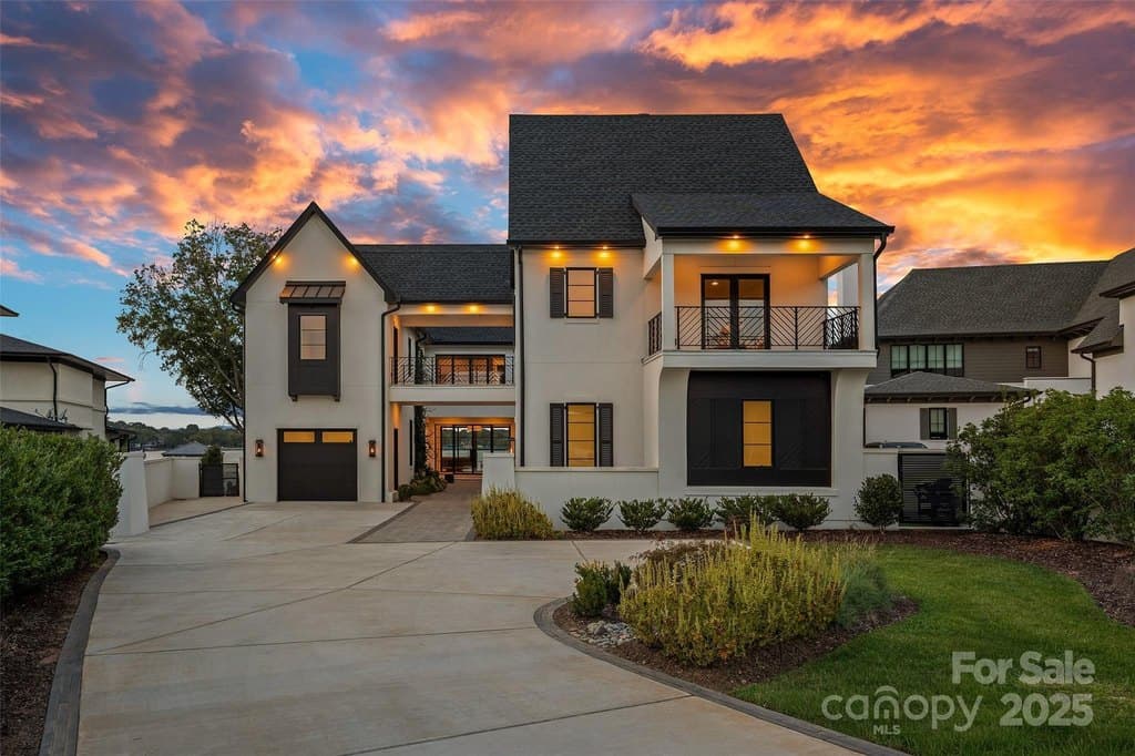 17811 Largo Pl, Cornelius