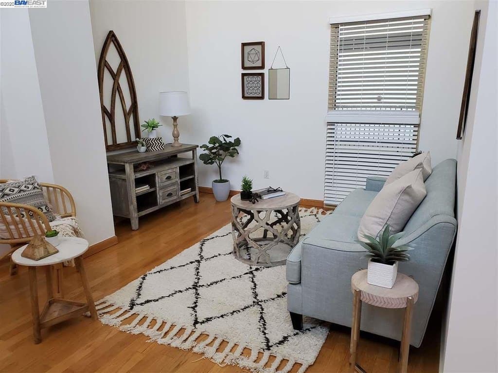 730 29th St Apt 210, Oakland