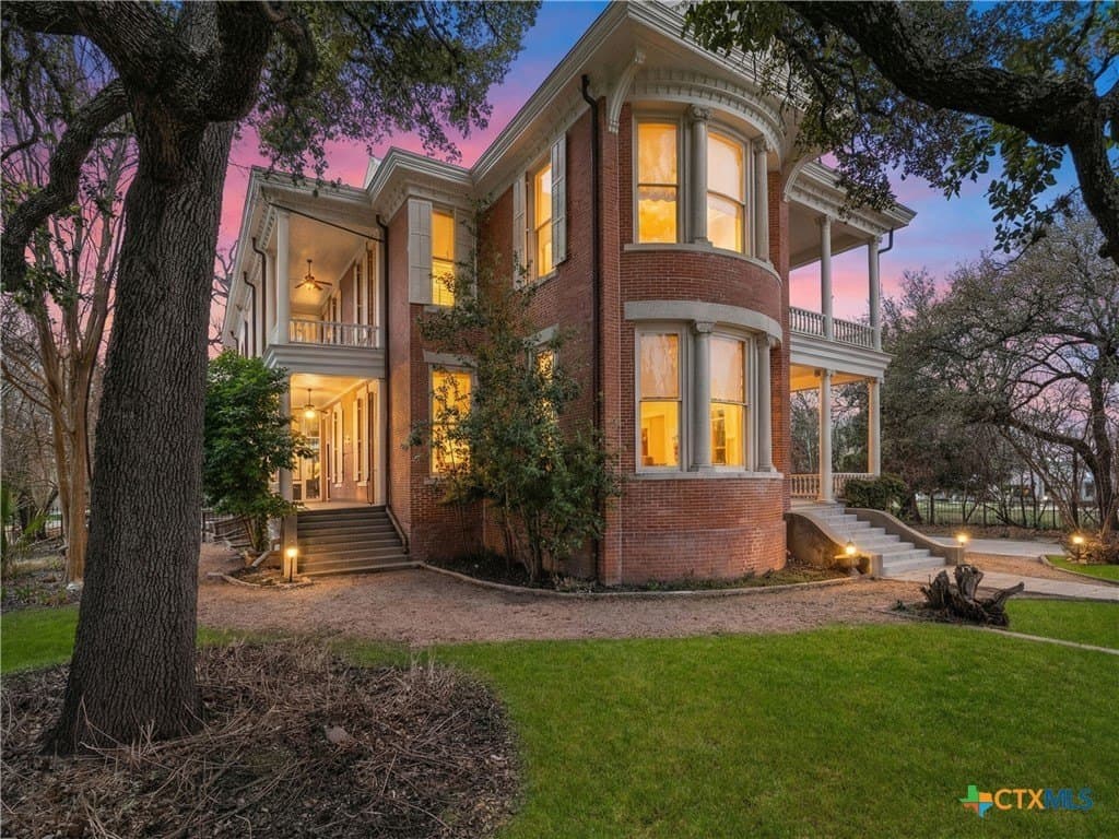 372 Magazine Ave, New Braunfels