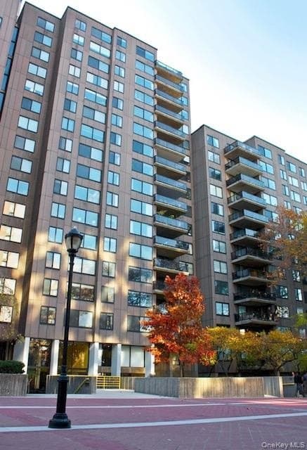 531 Main St Apt 1511, New York