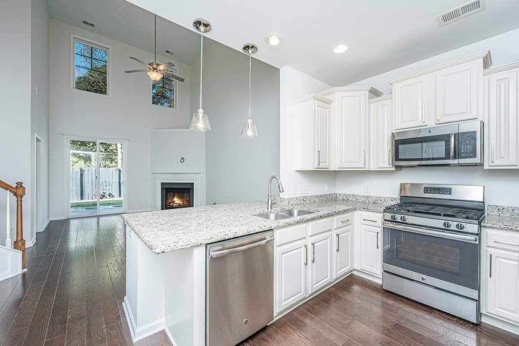 1686 Bridwell Ln, Mount Pleasant