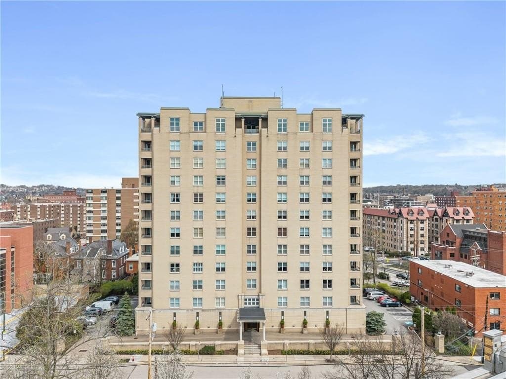 220 N Bellefield Ave Apt 1102, Pittsburgh