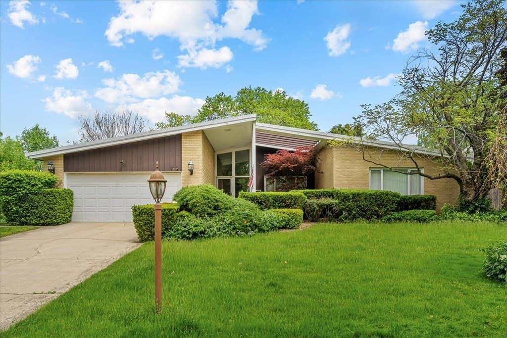 937 Timber Hill Rd