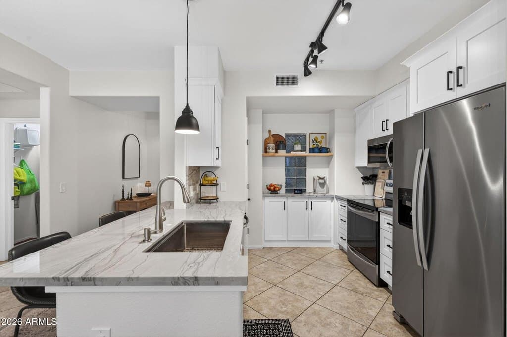 435 W Rio Salado Pkwy Unit 204, Tempe