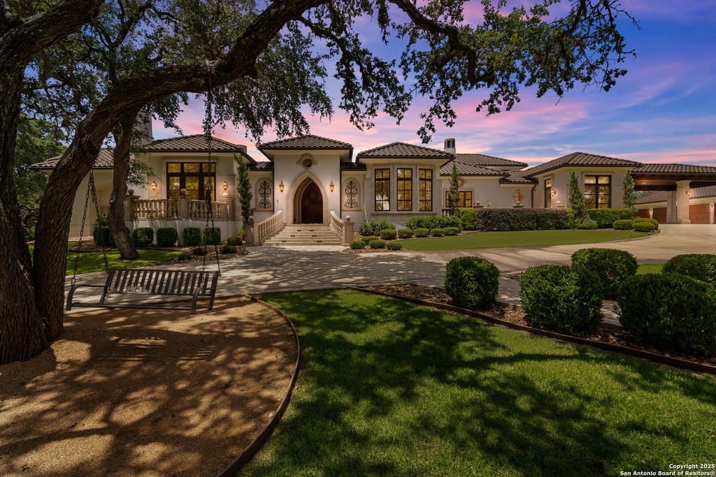 37 Old Fredericksburg Rd, Boerne