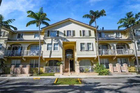 8964 W Flagler St Apt 109