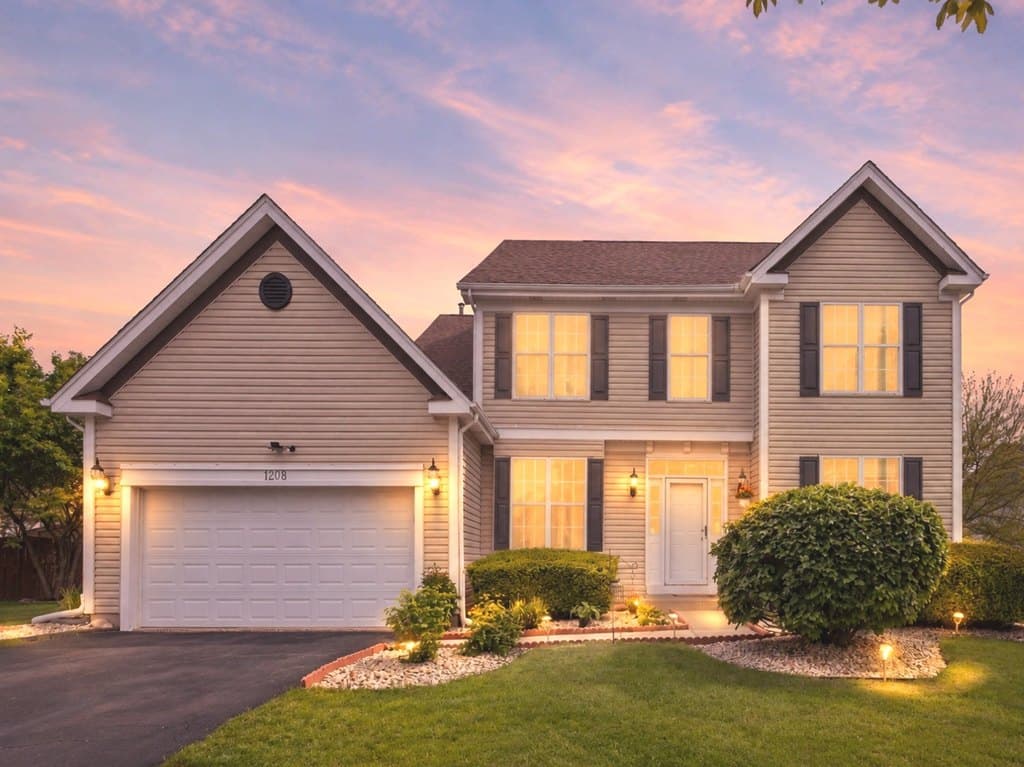 1208 Amaranth Dr, Naperville
