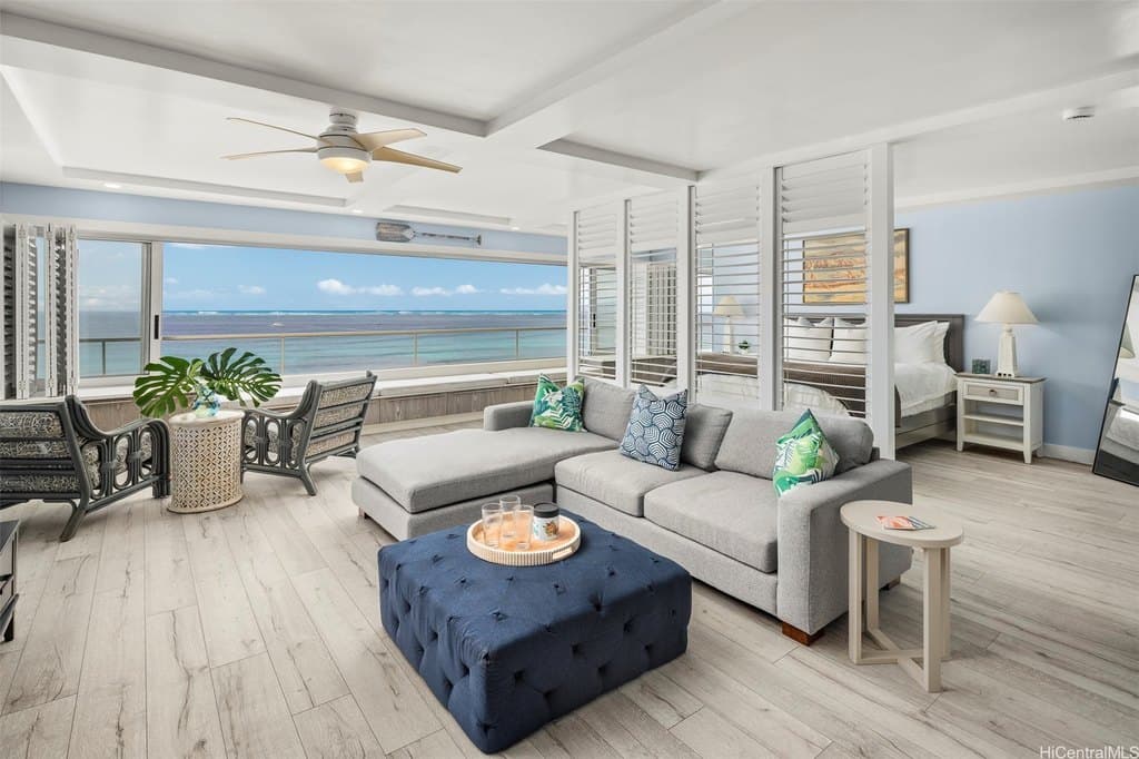 2895 Kalakaua Ave Apt 1402, Honolulu