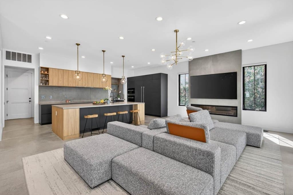 10291 Imperial Ave, Cupertino