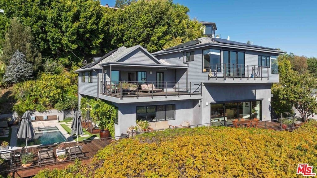 8951 St Ives Dr, West Hollywood