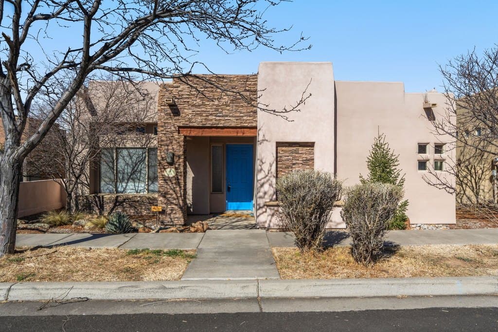 11 Sobradora Dr, Santa Fe
