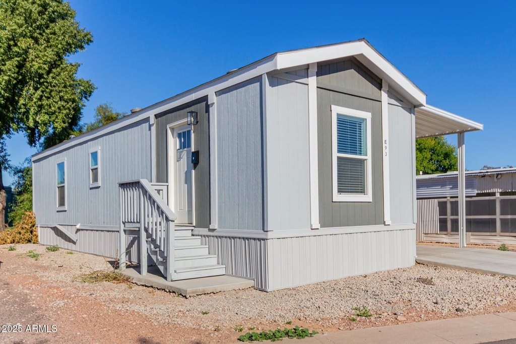 5201 W Camelback Rd Lot E093