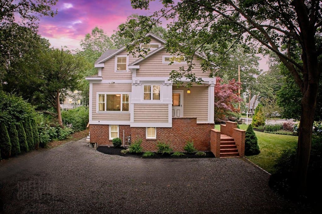920 Shore Rd, Cape Elizabeth