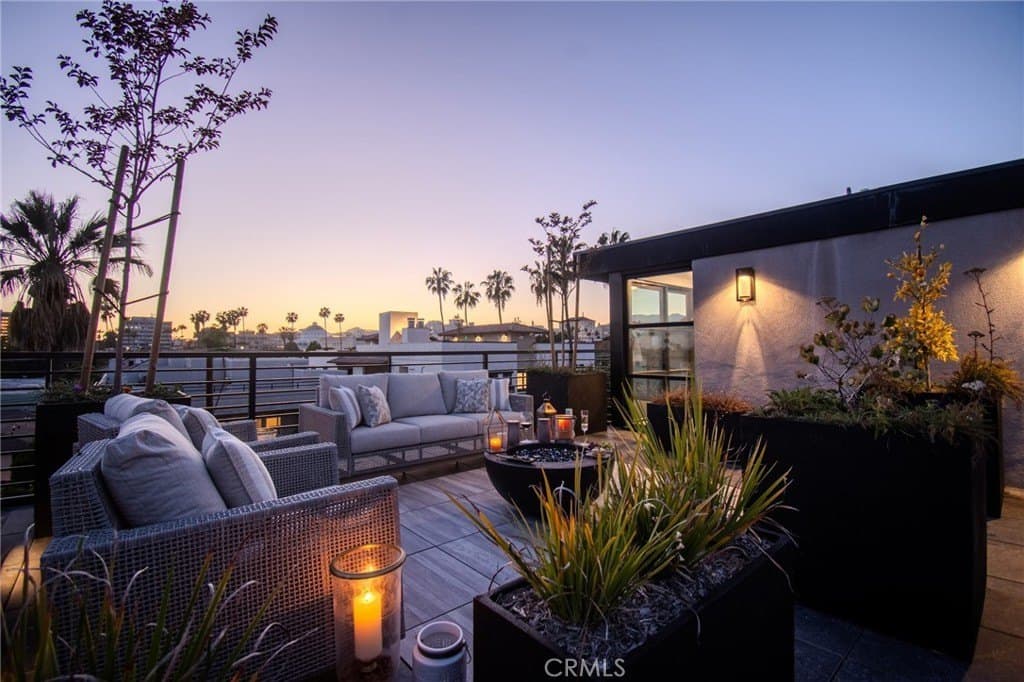 150 S Oak Knoll Ave Unit 202, Pasadena