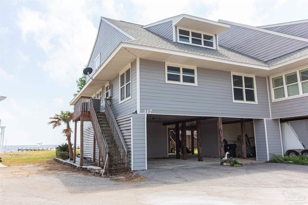 117 Bayshore Dr, Pensacola