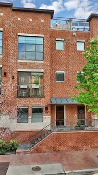 2420 Hugo St Apt 3