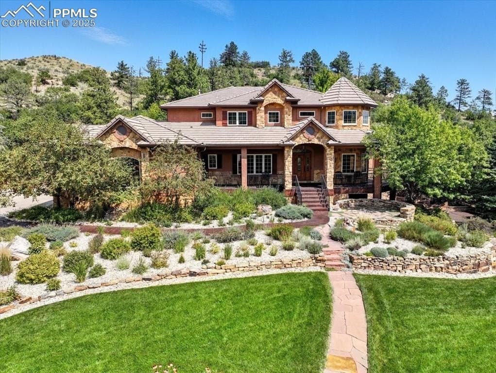 7615 Winding Oaks Dr