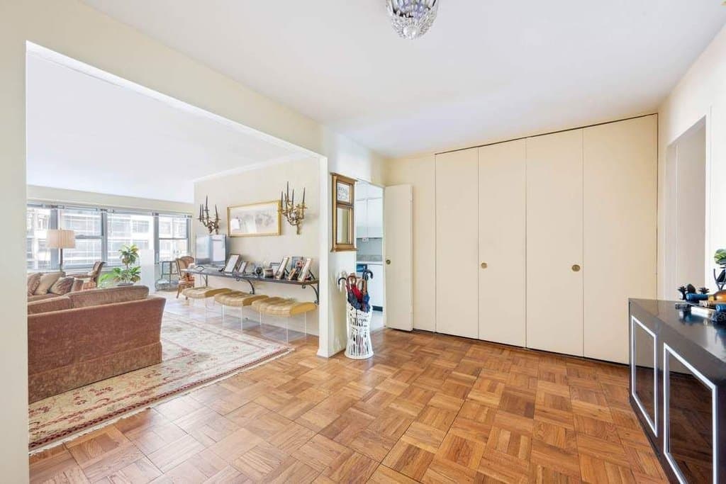 360 E 72nd St Apt A701, Manhattan