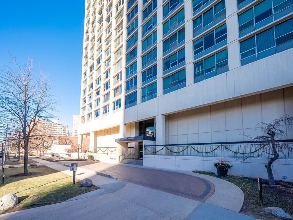 5201 S Cornell Ave Apt 4B