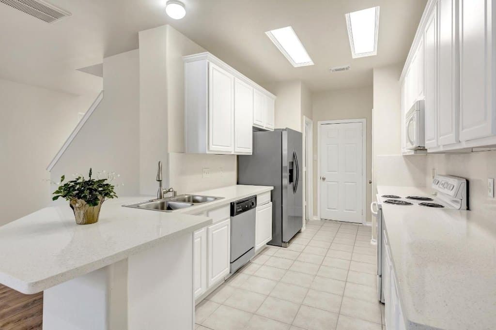 39 S Camellia Grove Cir, The Woodlands