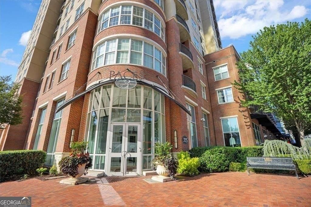 325 E Paces Ferry Rd NE Apt 1411