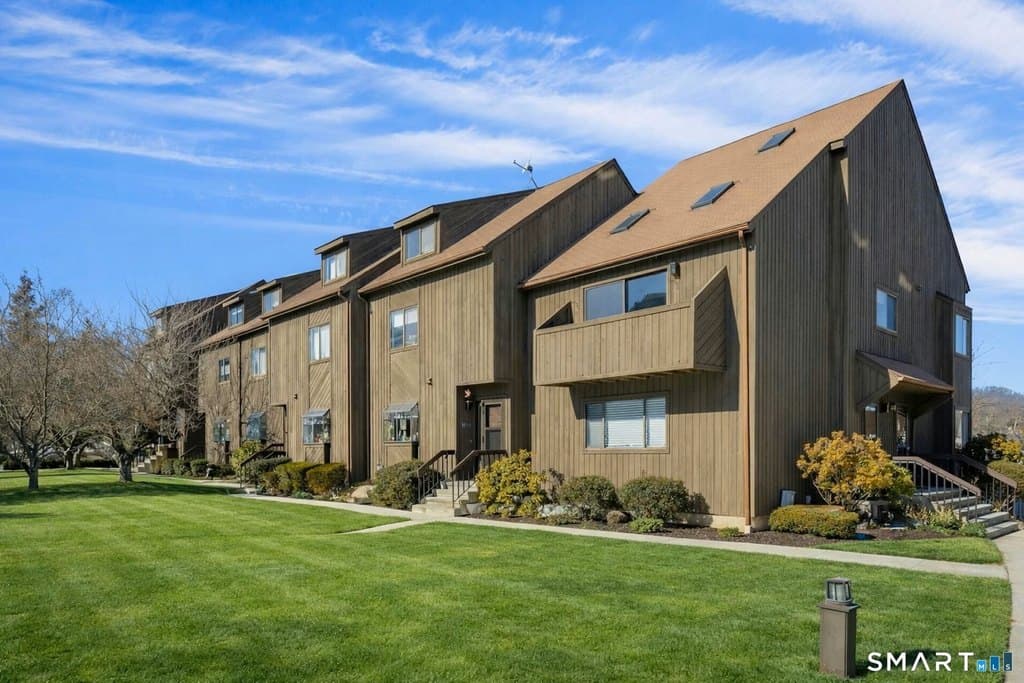 455 Hope St Apt 4B, Stamford