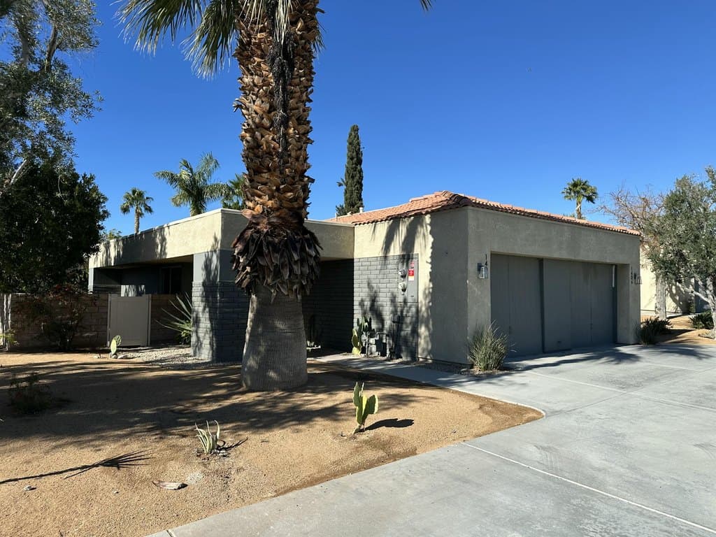 1400 Sunflower Cir S, Palm Springs