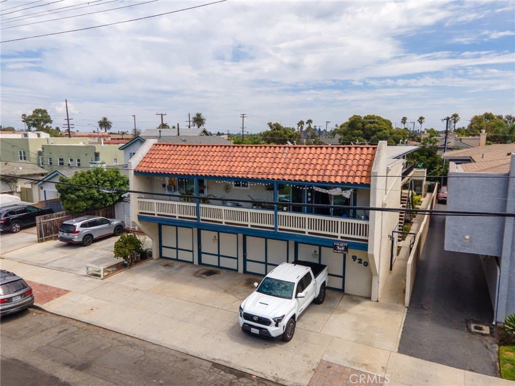 920 Loma Ave, Long Beach