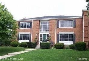 780 E Fox Hills Dr, Bloomfield Hills