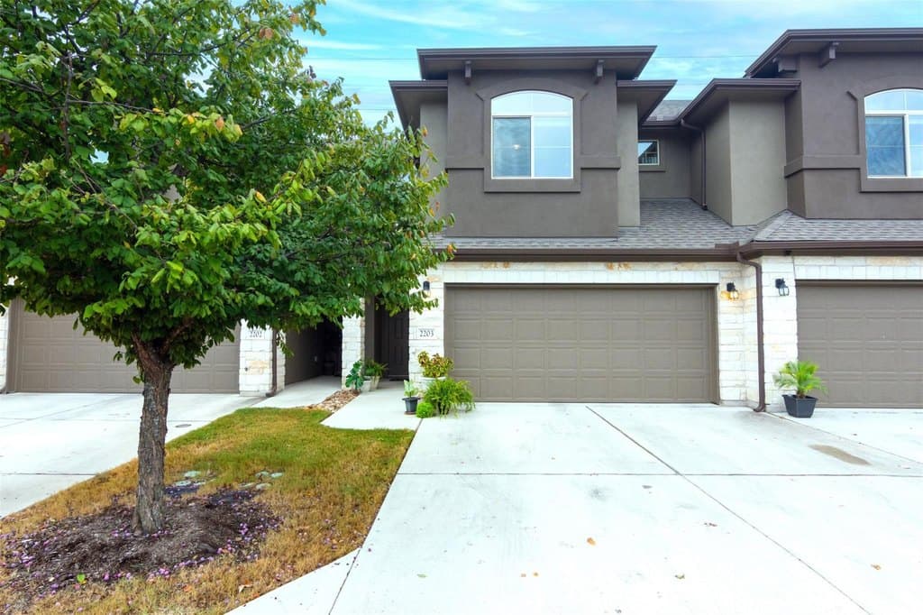 2880 Donnell Dr Unit 2203, Round Rock