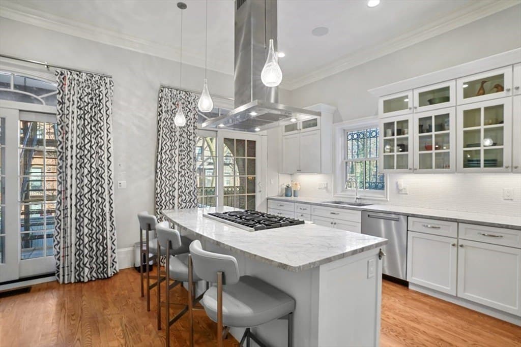 41 Worcester St Apt 1