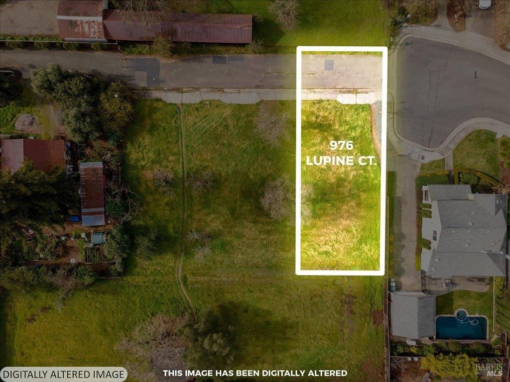 976 Lupine Ct, Healdsburg