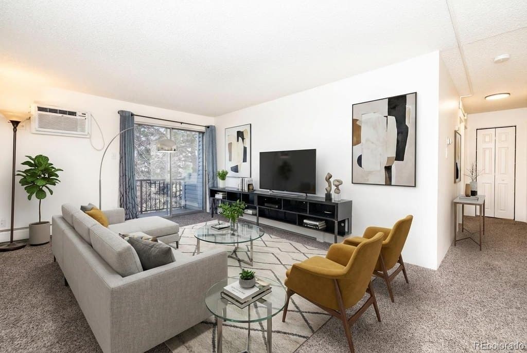 1350 Golden Cir Apt 302, Golden