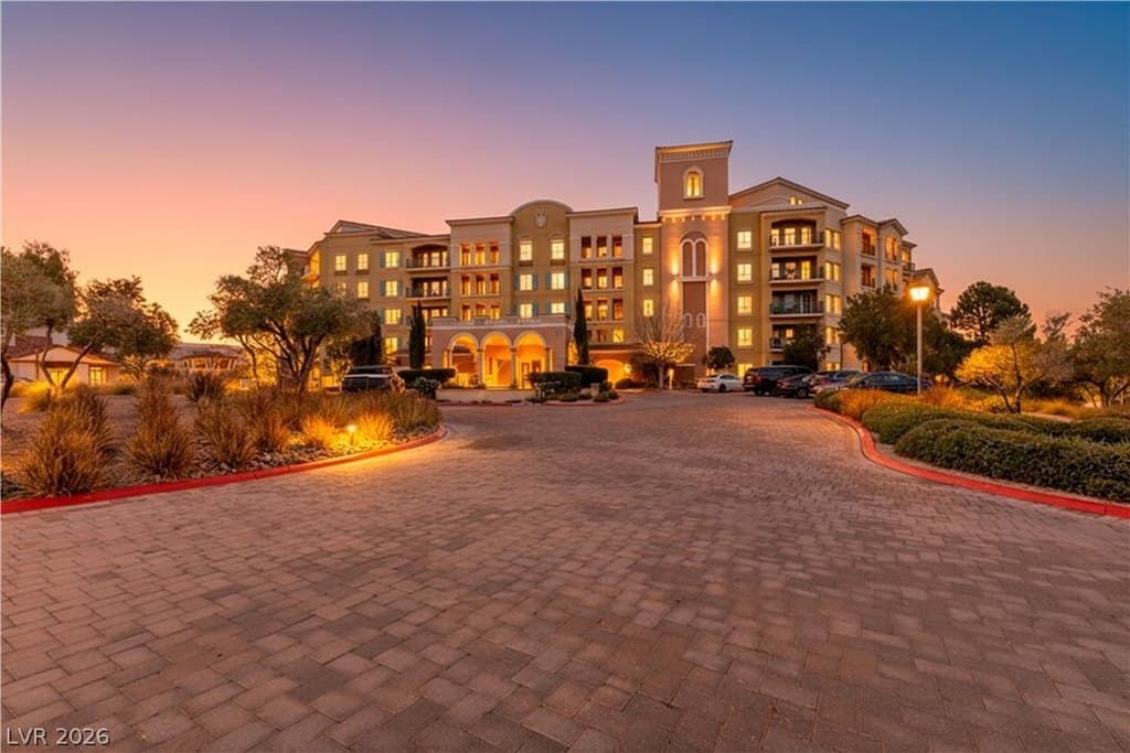 30 Strada Di Villaggio Unit 227, Henderson