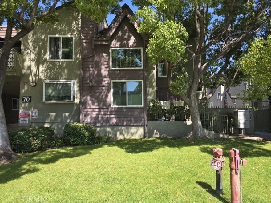 70 Harkness Ave Apt 4, Pasadena