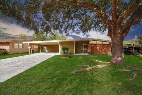 5326 Heatherbrook Dr