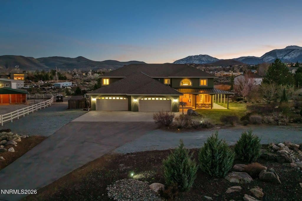 2220 Whites Creek Ln, Reno