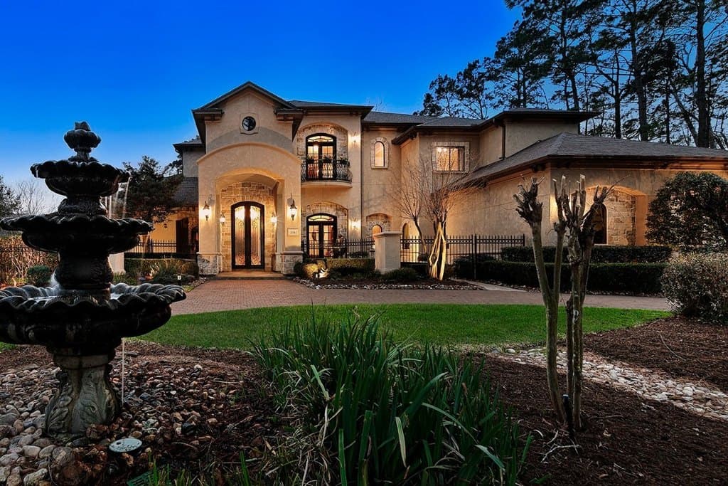 134 S Tranquil Path Dr, The Woodlands