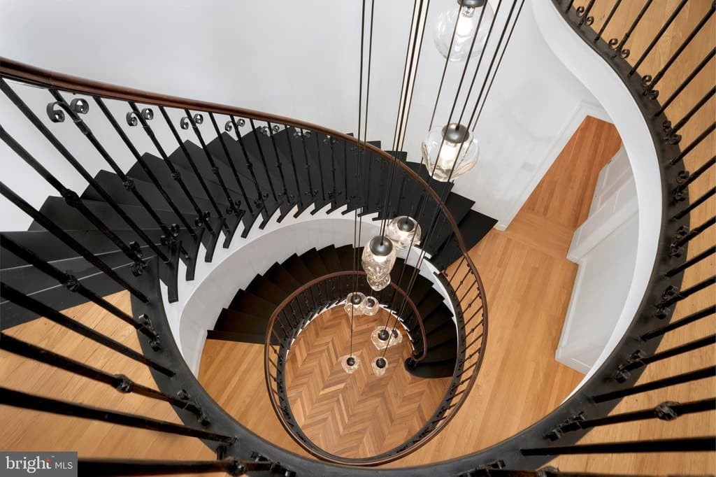 87 Library Pl, Princeton