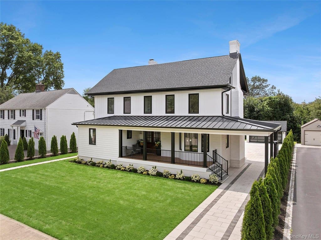 132 Arthur St, Garden City