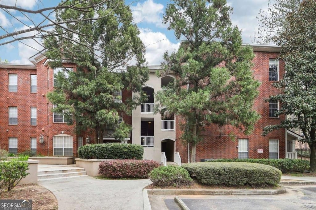 5641 Roswell Rd Unit 217