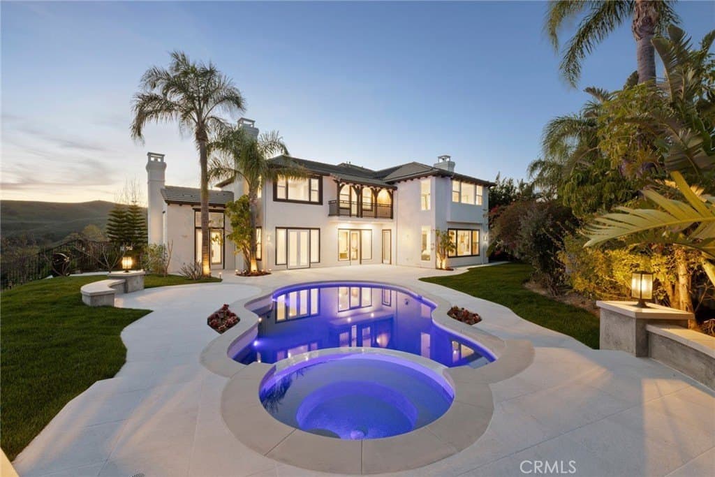 5704 Lyon Ct, Calabasas